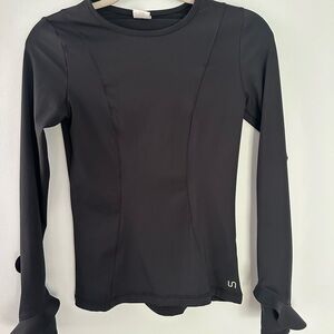 Urban Savage Ruffled Long Sleeve Women's High Performance top